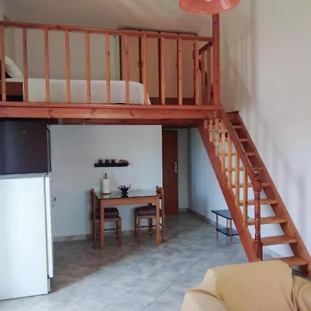 2 Apartment *
